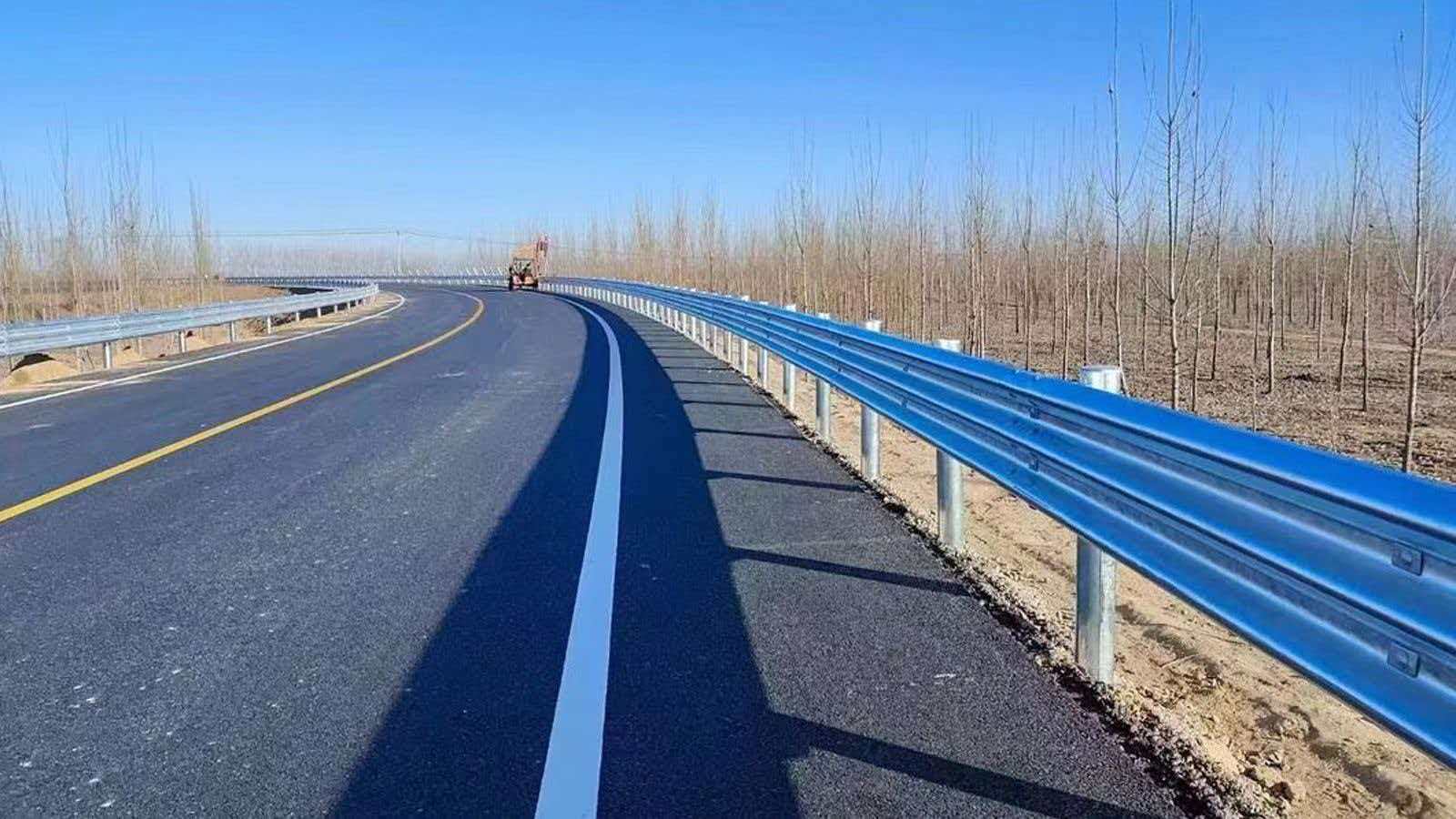 道路劃線.jpg